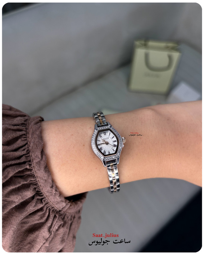 ساعت جولیوس زنانه نگین دار فلزی