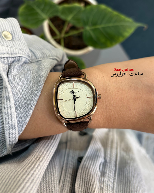 ساعت مچی جولیوس زنانه بند جیر قهوه ای و قاب رز با صفحه کرم و موتور میوتا ژاپن