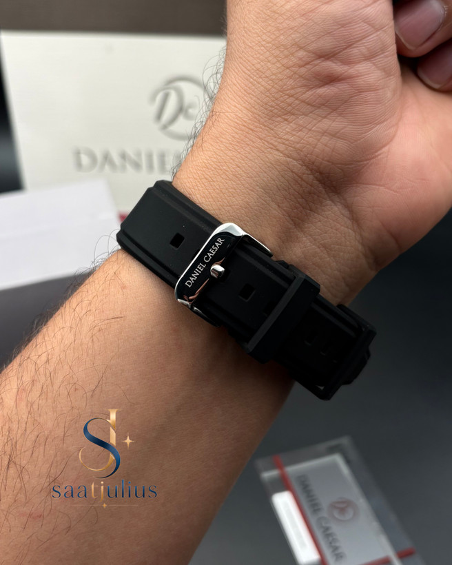 ساعت دنیل سزار مردانه سیلیکونی مدل DC1378G