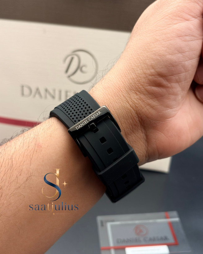 ساعت دنیل سزار مردانه سیلیکونی مدل DC1362G