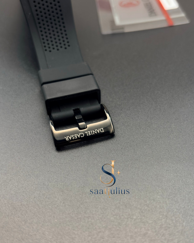 ساعت دنیل سزار مردانه سیلیکونی مدل DC1362G