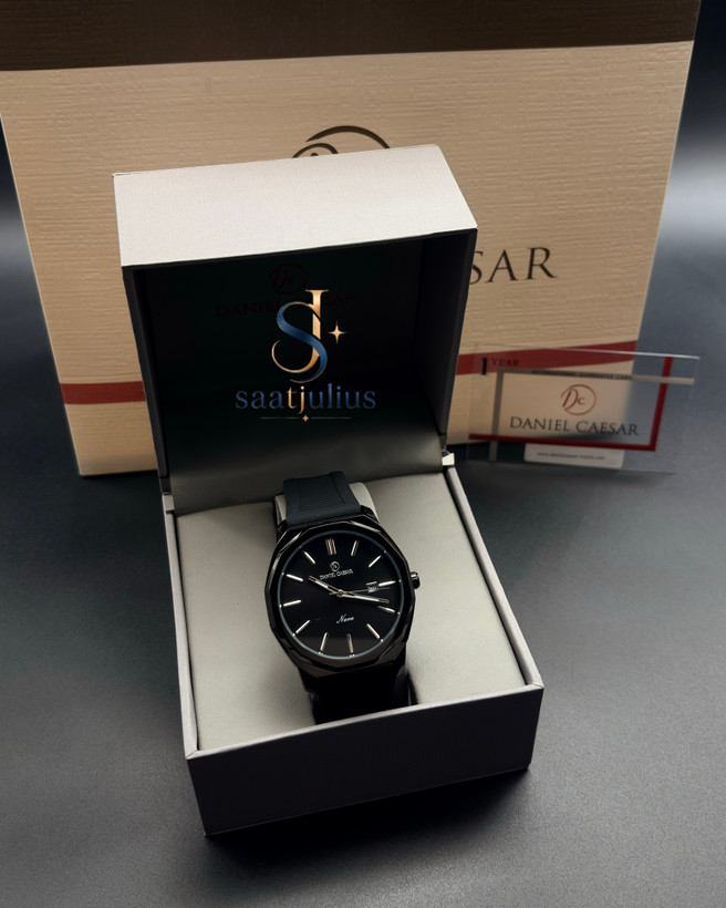 ساعت دنیل سزار مردانه سیلیکونی مدل DC1345G
