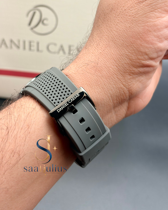 ساعت دنیل سزار مردانه سیلیکونی مدل DC1362G